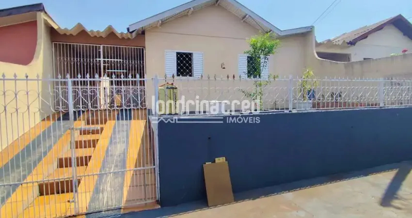 Vende-se Casa no Cinco Conjuntos, Londrina – 3 Quartos, Suíte, Churrasqueira, Garagem para 4 Carros