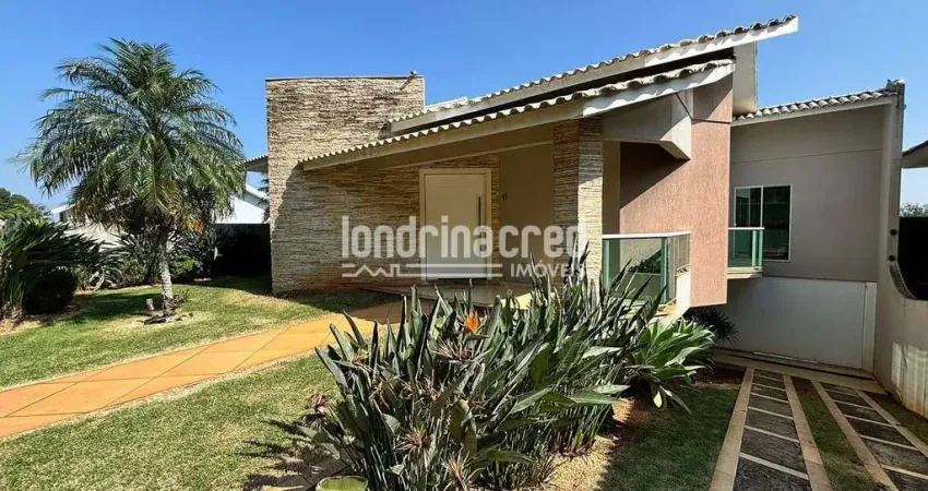 Casa Espetacular com 4 Dormitórios (2 Suítes), Piscina, Área Gourmet, 413m² de Construção em Terren
