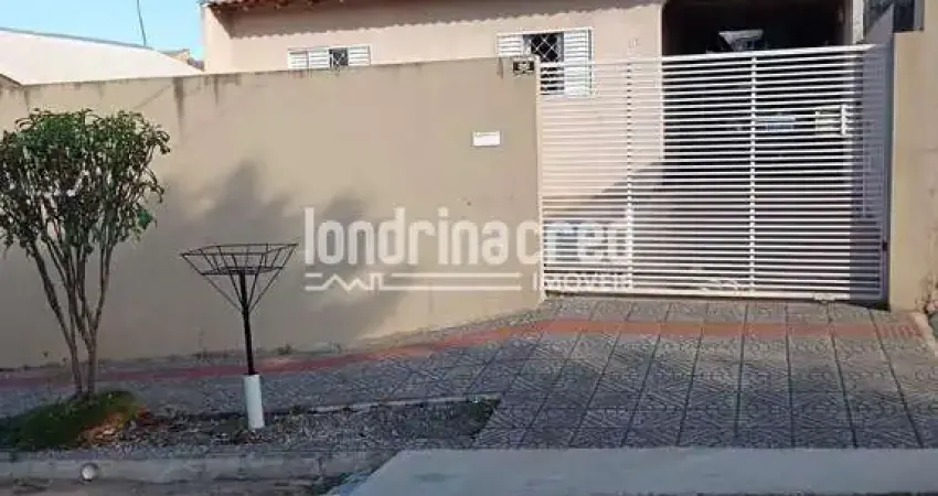 Encantadora casa no Mister Thomas com 2 quartos (1 suíte), 200m² de terreno, 102m² de construção e