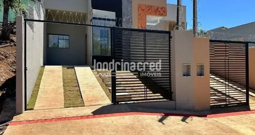 Casa geminada na zona norte de londrina com 2 dormitórios, sala, cozinha, banheiro, garagem e 100m²