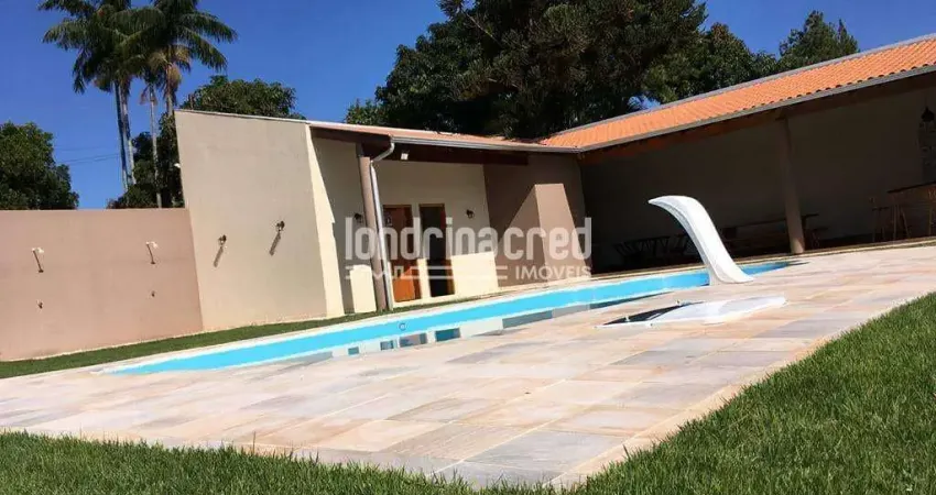 Chácara próxima à warta com salão para 50 pessoas, campo de futebol, piscina de 44 mil litros, vend