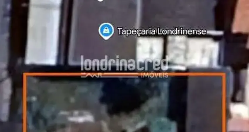 Terreno à venda próximo à Avenida São João em Londrina com 279 m² e edícula em construção