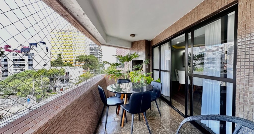 Lindo apartamento com 176m2 4 dormitórios Batel Curitiba