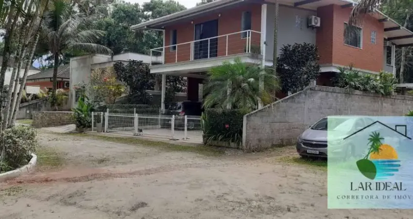 Casa em Condomínio fechado em Bracuhy - Próximo a Angra
