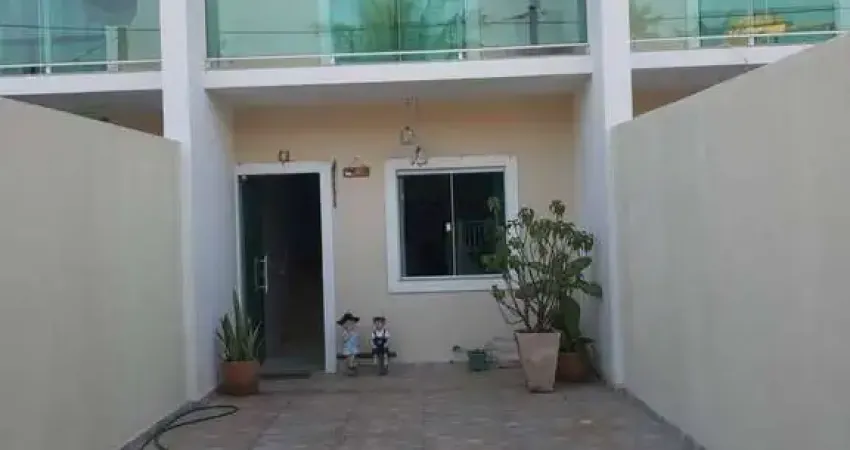 Casa com 2 quartos à venda na Vila Capri, Araruama 