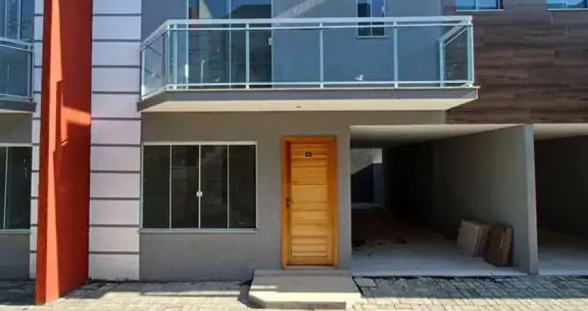 Duplex 2 à 3 Quartos à partir de 295 mil-Rio das Ostras