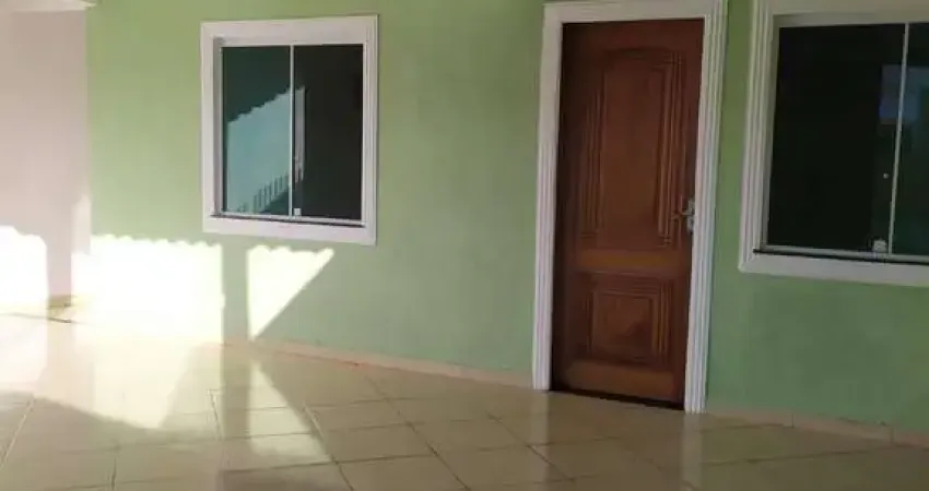 Casa com 2 quartos à venda no Centro, Araruama 