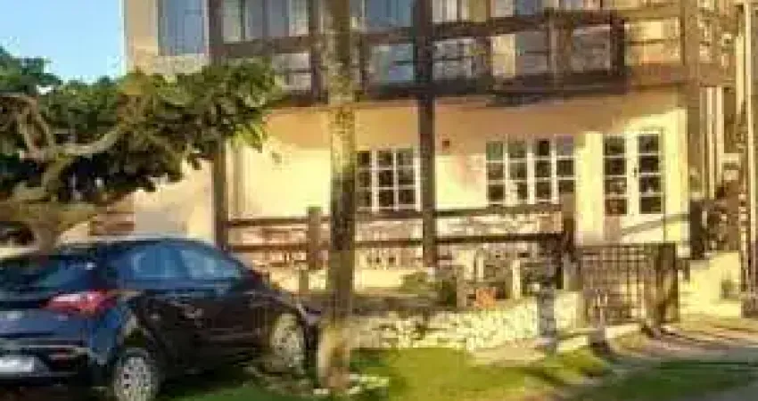 Linda Casa em Barra de São João - Casimiro de Abreu-RJ