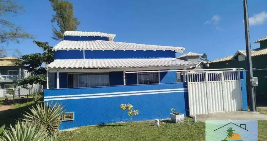 Casa à venda de  frente p/ o mar em Unamar - Cabo Frio-RJ