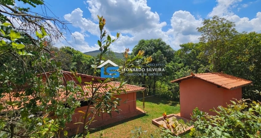 Excelente chácara com área de 2.500 metros quadrados em itatiaiuçu