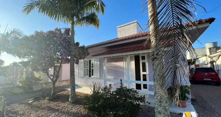 Casa com 3 quartos à venda na Rua Alagoas, Coloninha, Araranguá