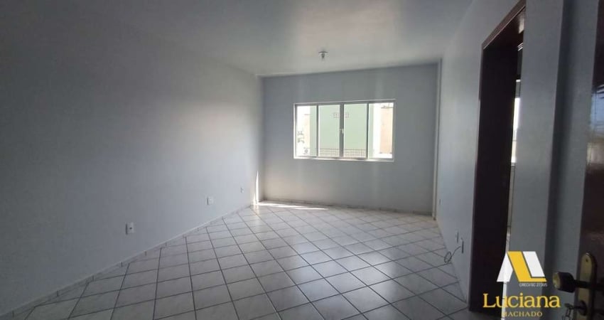 Apartamento com 3 quartos para alugar no Centro, Araranguá 