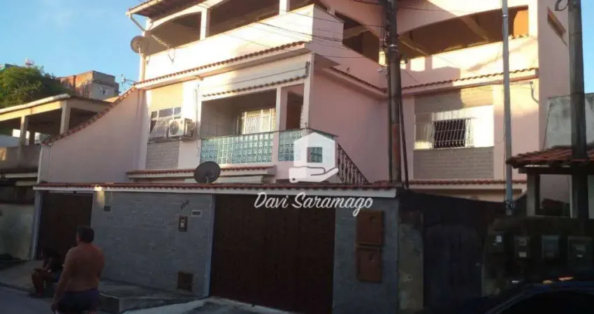 Sobrado com terraço, garagem, churrasqueira, porcelanato, muito bem conservada