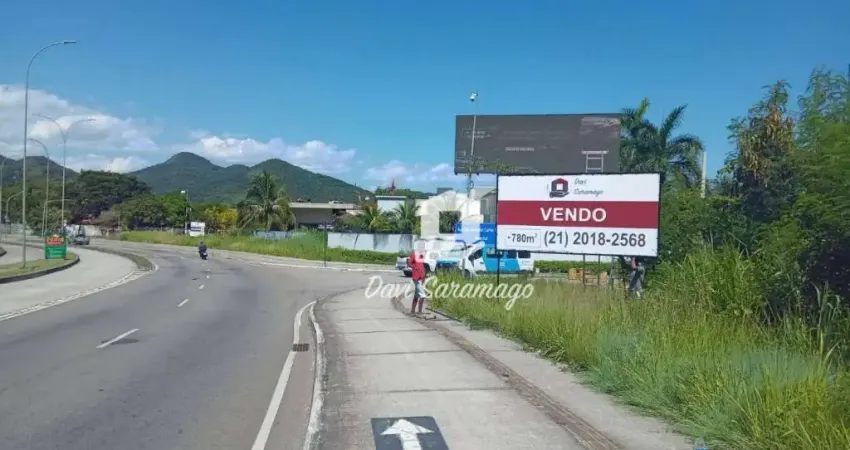 Terreno comercial em Piratininga!