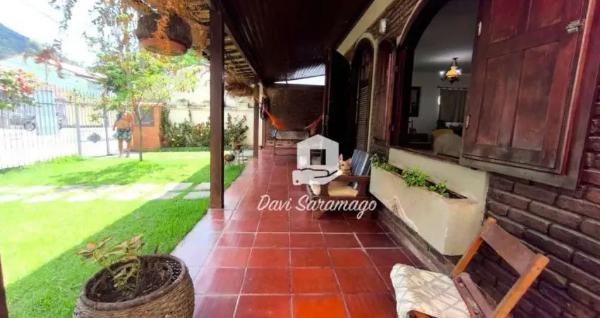 Casa com 4 quartos à venda, 155 m² por R$ 930.000 - Piratininga - Niterói/RJ