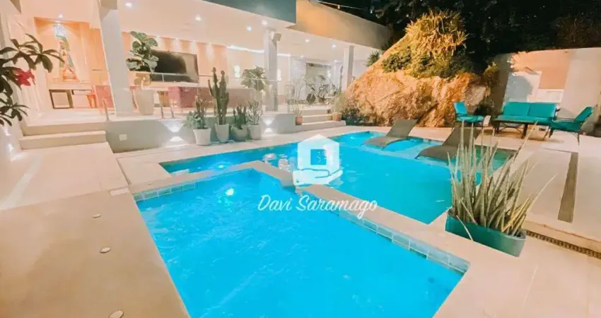 Casa com 3 Quartos à venda, 450 m² - São Francisco - Niterói/RJ