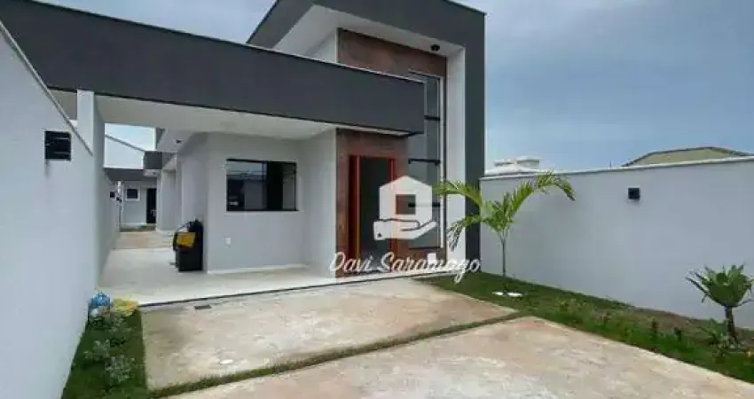 Casa de Meio de Terreno - Itaipuaçu