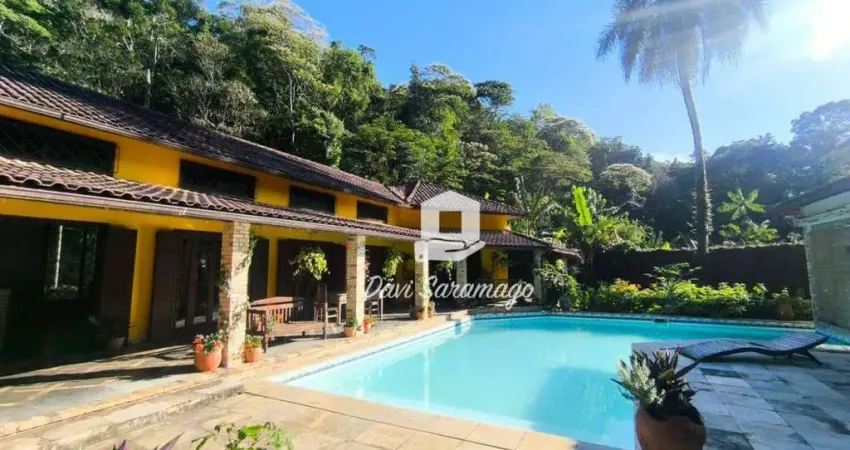 Casa com 5 quartos à venda, 250 m² por R$ 1.150.000 - Pendotiba - Niterói/RJ