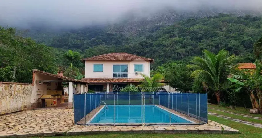 Casa Itaipuaçu Recanto com lazer completo e Quintal