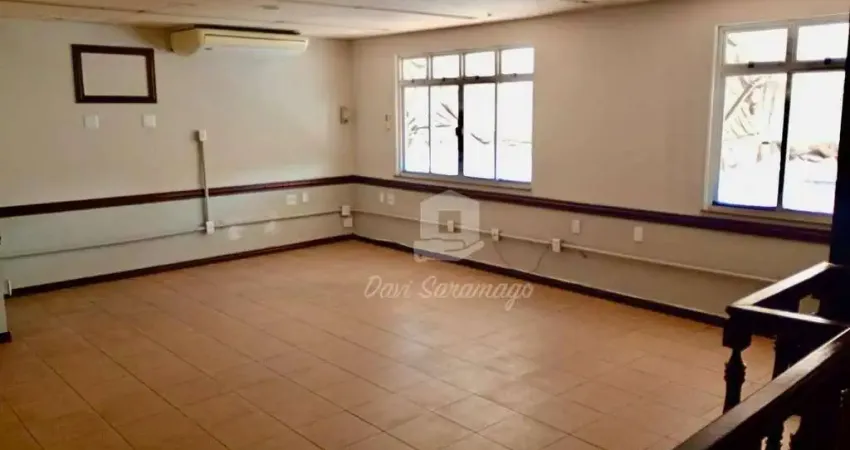 Casa com 3 dormitórios à venda, 125 m² por R$ 430.000,00 - Centro - São Gonçalo/RJ
