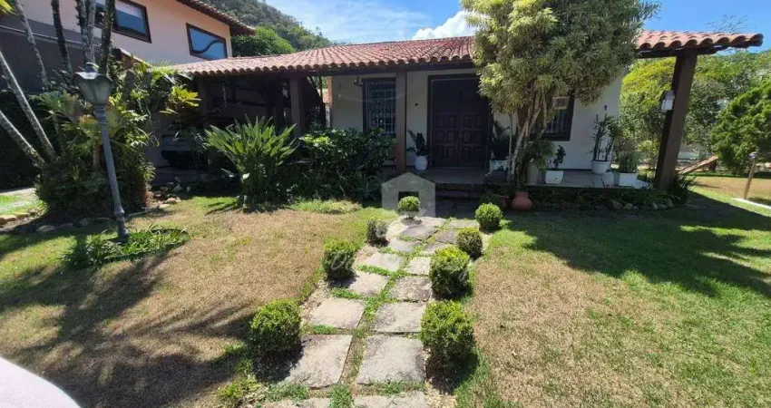 Casa com 4 quartos à venda na Rua dos Ipês, Itacoatiara, Niterói