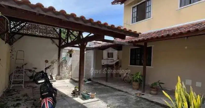 Casa com 3 quartos à venda na Rua Basileu Nogueira da Costa, Maria Paula, São Gonçalo