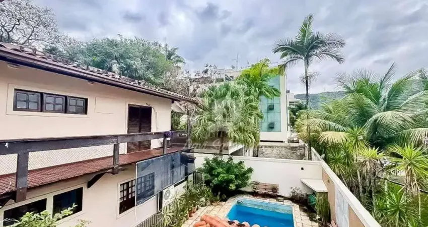 Casa com 4 quartos à venda, 328 m² por - são francisco - niterói/rj