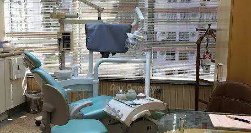 Sala comercial com 1 sala à venda na Rua Doutor Tavares de Macedo, Icaraí, Niterói