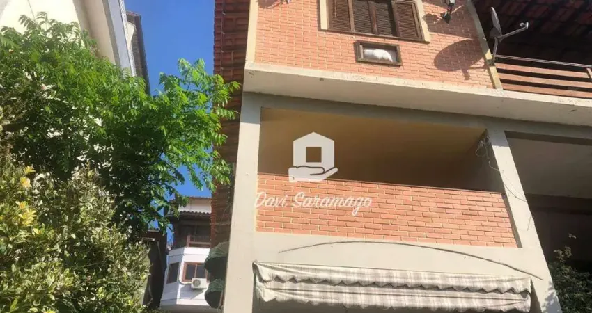 Casa com 4 Quartos à Venda, 377 m² por R$ 990.000 - Itacoatiara - Niterói/RJ