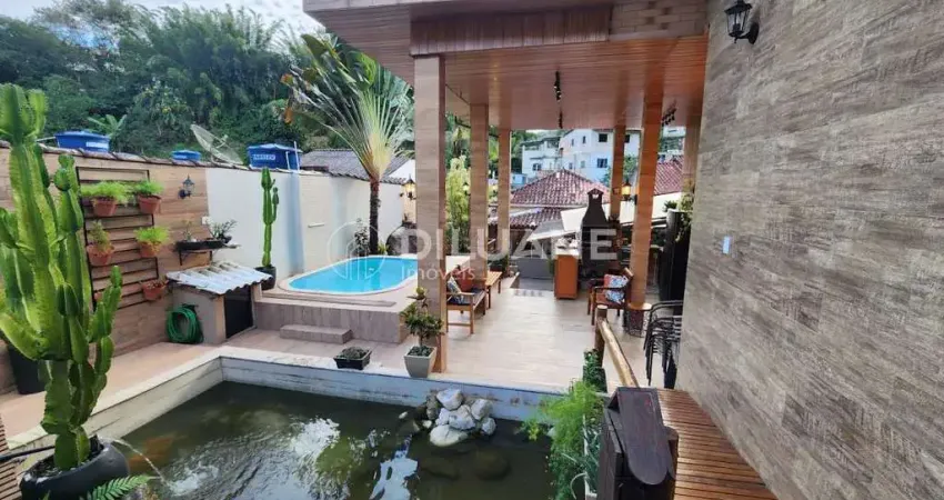 Casa com 3 quartos à venda na Rua Zilmar Pinald, Bela Vista, Rio Bonito