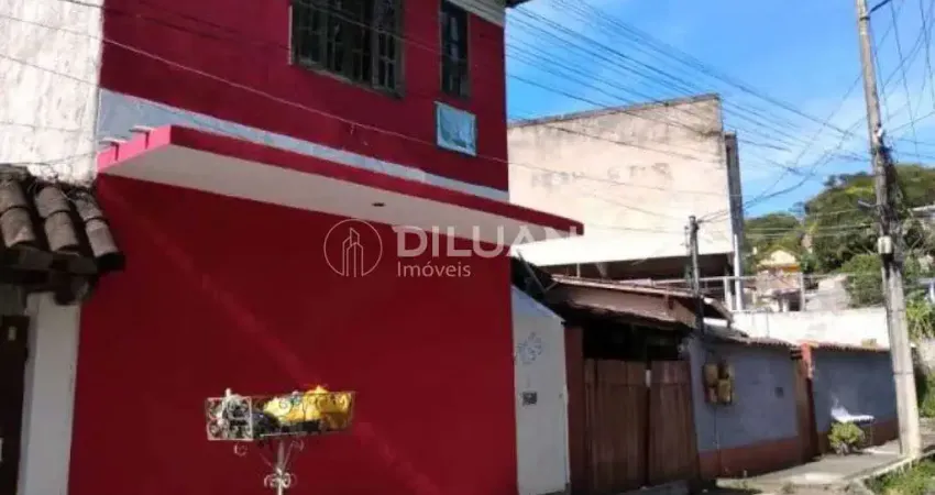 Casa à venda na Rua Nislândia, Rio do Ouro, São Gonçalo