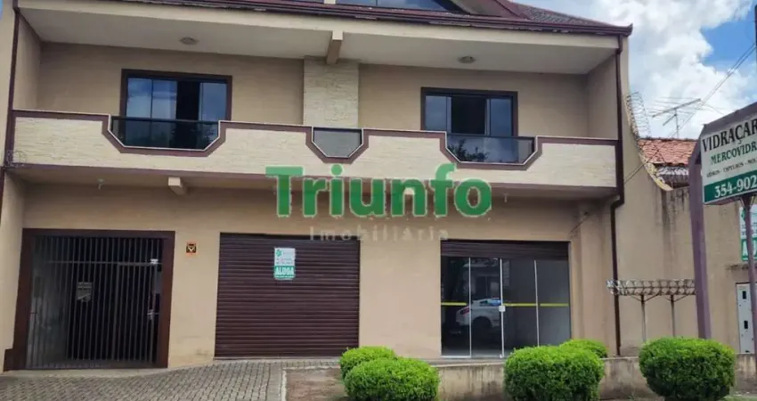 Sobrado com 3 quartos  à venda, 360.00 m2 por R$1730000.00  - Abranches - Curitiba/PR