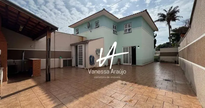 Casa de dormitórios com 1 suíte de canto e quintal gigante - Villa Flora de Sumaré