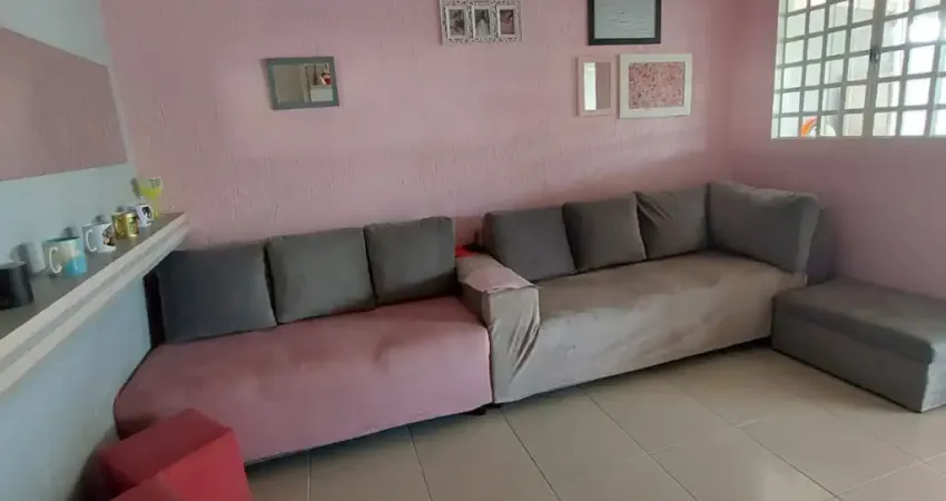 CASA. A VENDA NA QUADRA 411 SAMAMBAIA NORTE