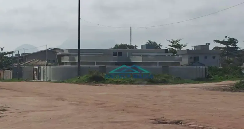 Casa com 3 dormitórios à venda por R$ 399.000 - Verdes Mares - Rio das Ostras/RJ