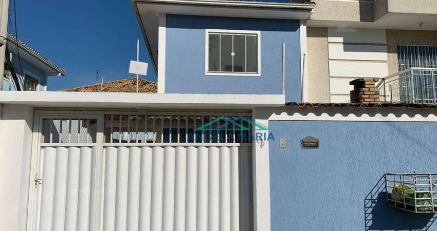 Casa com 2 dormitórios à venda, 70 m² por R$ 370.000 - Village Rio das Ostras - Rio das Ostras/RJ