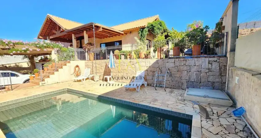 Casa em Condomínio para Locação em Atibaia, Condomínio Residencial Shamballa III, 3 dormitórios, 3 suítes, 4 banheiros, 6 vagas