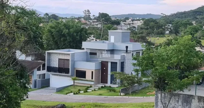 Casa a venda em florianópolis, bairro cachoeira do bom jesus