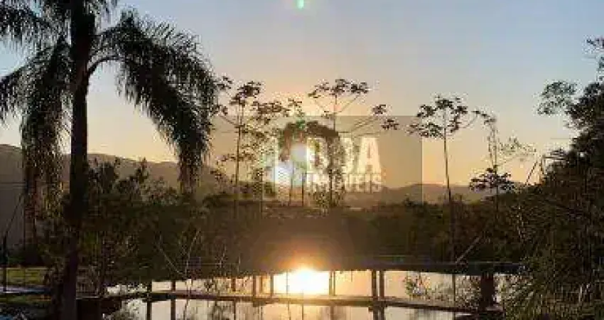 Terreno à venda no Centro, Santo Amaro da Imperatriz 