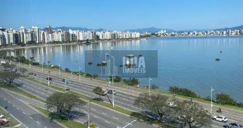 Apartamento com 3 quartos à venda na Agronômica, Florianópolis