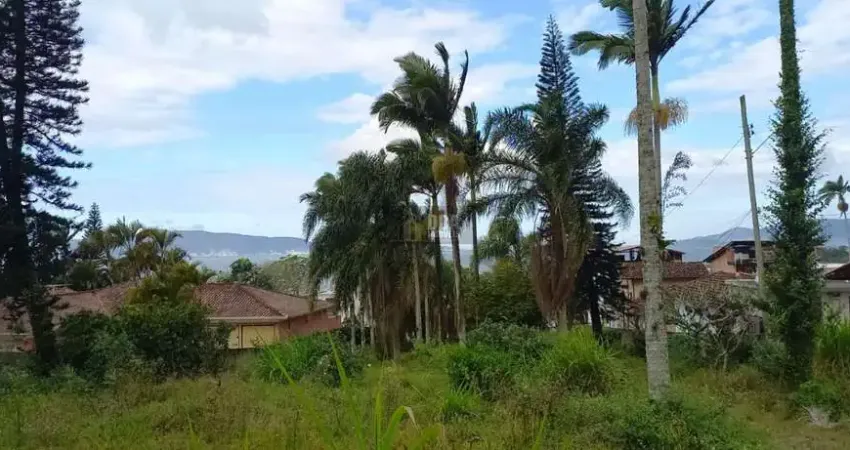 Linda área de 4200 m2 p/ condomínio na ponta de baixo,s.josé.