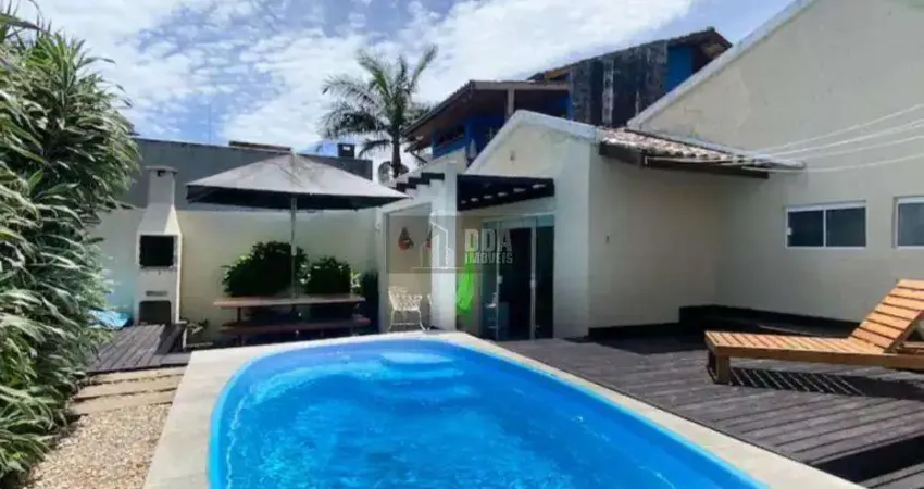 Excelente residência em jurerê,a 300 mts da praia, c/ piscina.