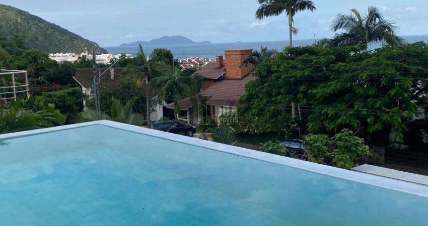 Linda casa conteporânea com vista para toda a Praia Brava.