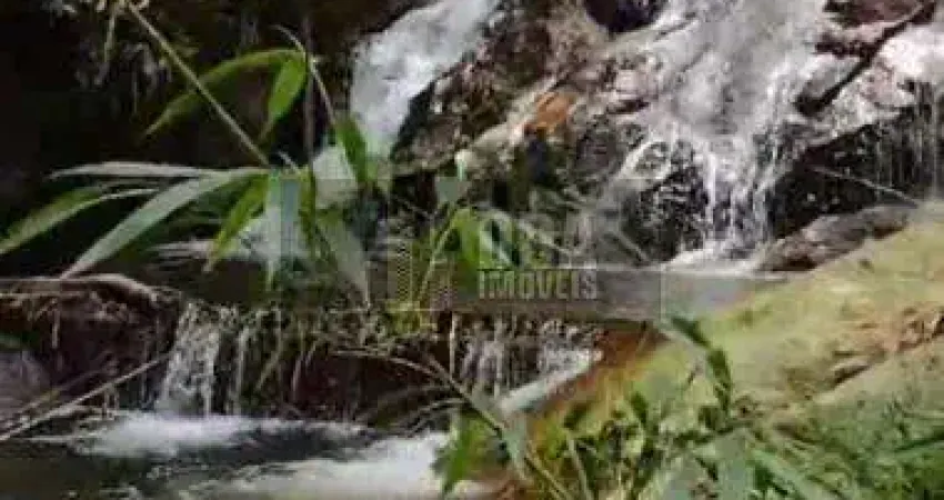 Lindo Sítio em Angelina, 24 hectares, cachoeira, a 2km da praça