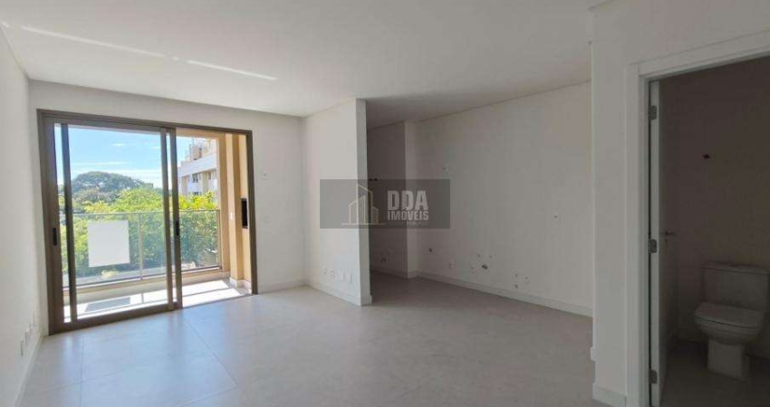 Apartamento novo com 02 suítes em Jurerê Internacional
