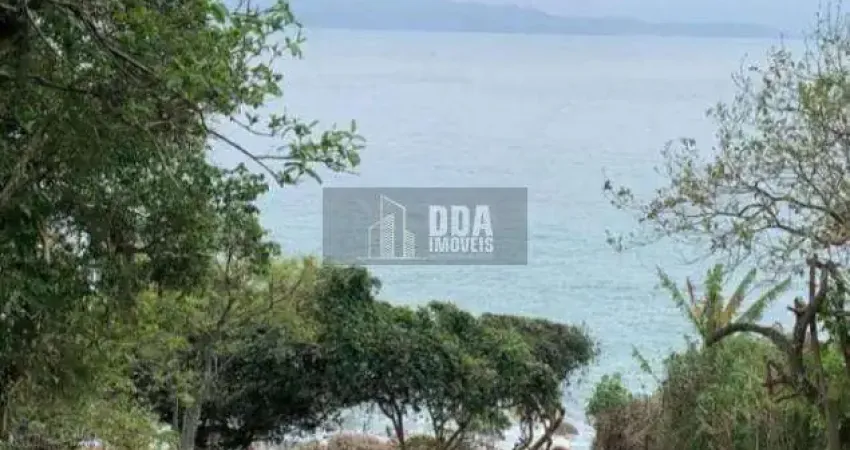 Lindo terreno frente ao mar em local paradisíaco, na lagoinha.