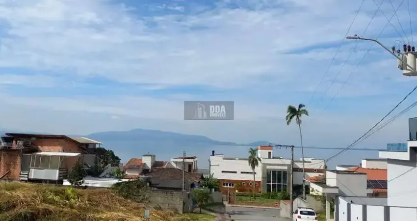 Lindo terreno de esquina c/ vista mar, na ponta de baixo, s.j.