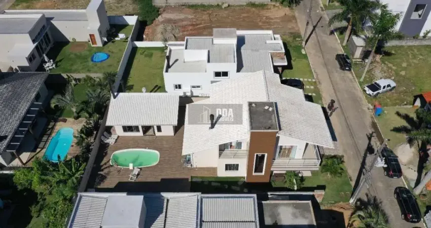 Casa em condomínio fechado com 3 quartos à venda no Cachoeira do Bom Jesus, Florianópolis