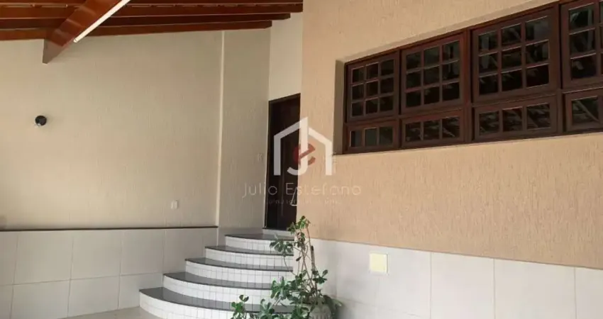 Casa com 3 quartos à venda na Rua Orlando de Barros Pereira, Terra Nova, Taubaté