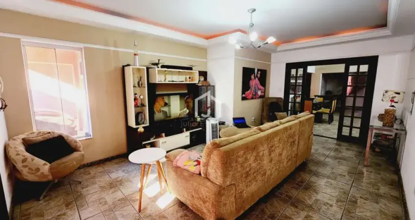 Casa com 3 quartos à venda na Rua Alice Brandão, Jardim Califórnia, Taubaté